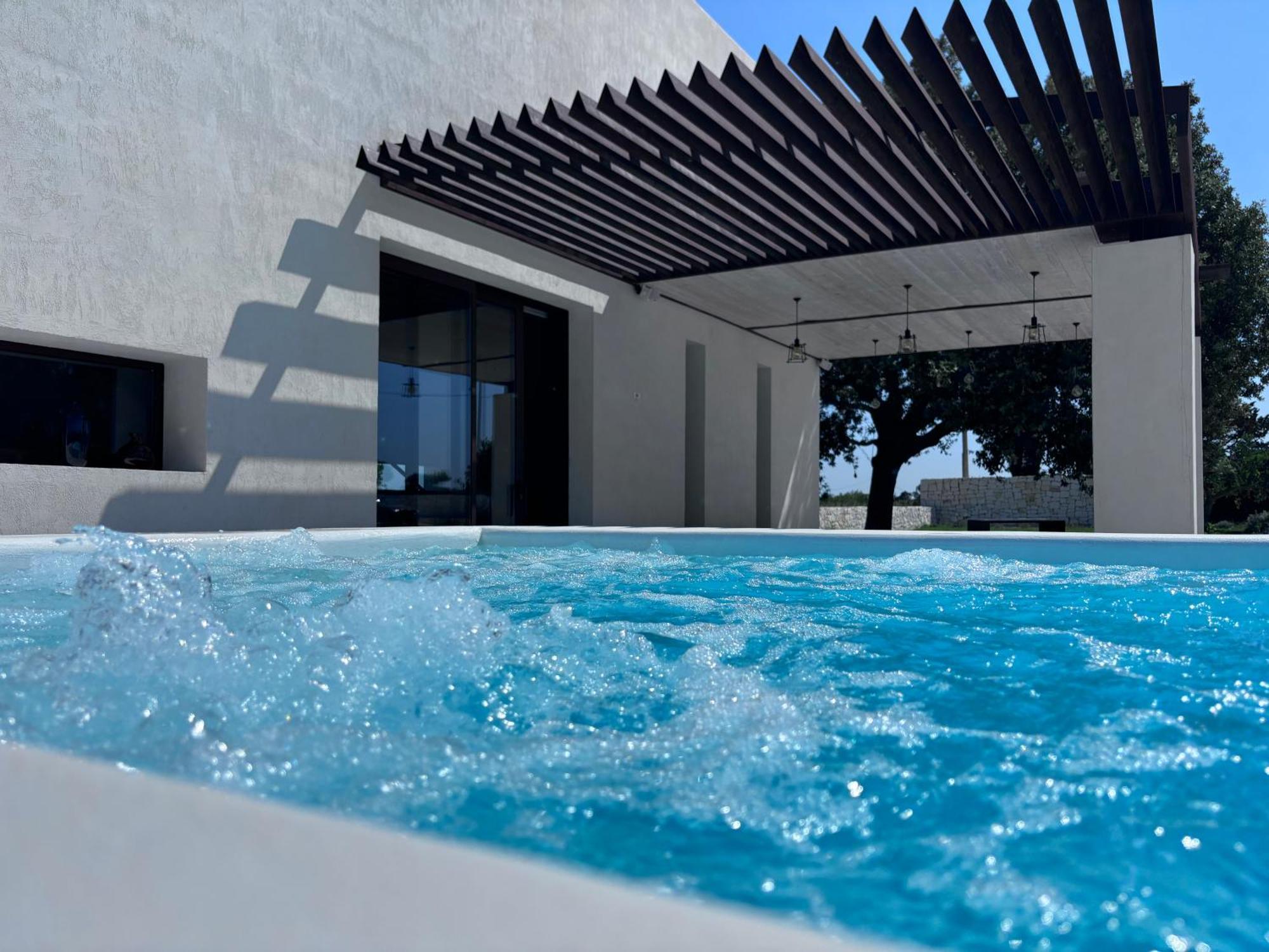 Aeneas Pool & Jacuzzi Al Mare Torre Guaceto Specchiolla