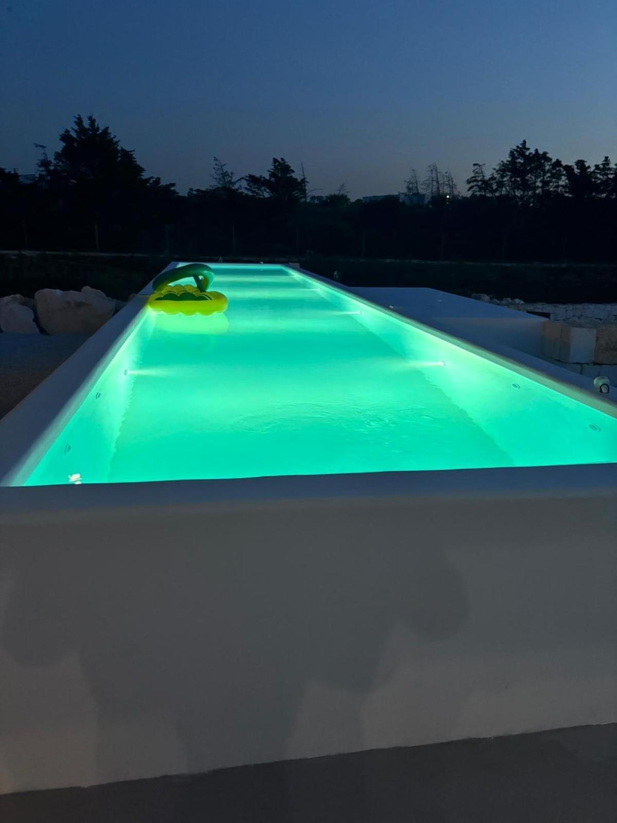 Aeneas Pool & Jacuzzi Al Mare Torre Guaceto Villa *